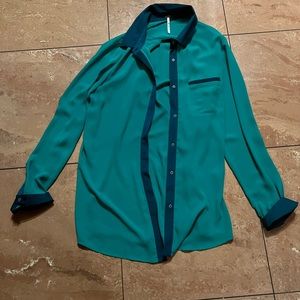 Free People sheer green button down tunic sz medium
